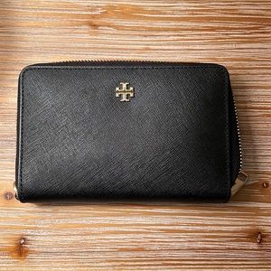 Tory Burch leather wallet